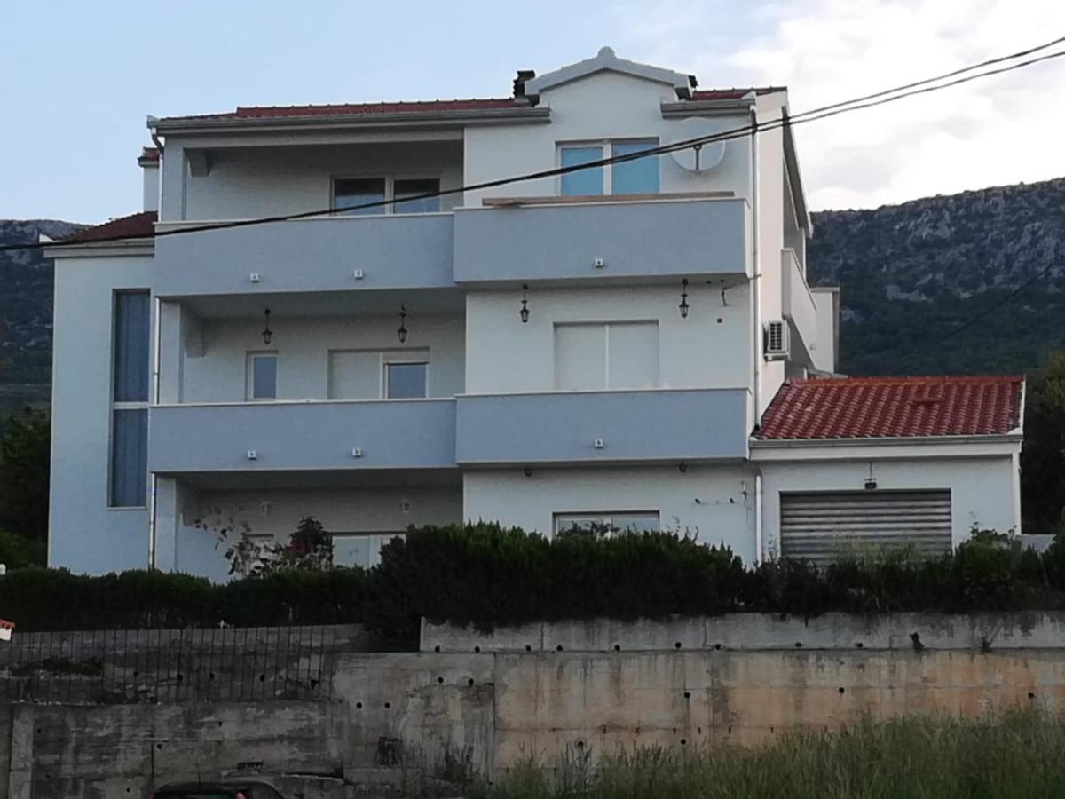 Apartment Istuk Kastela Bagian luar foto
